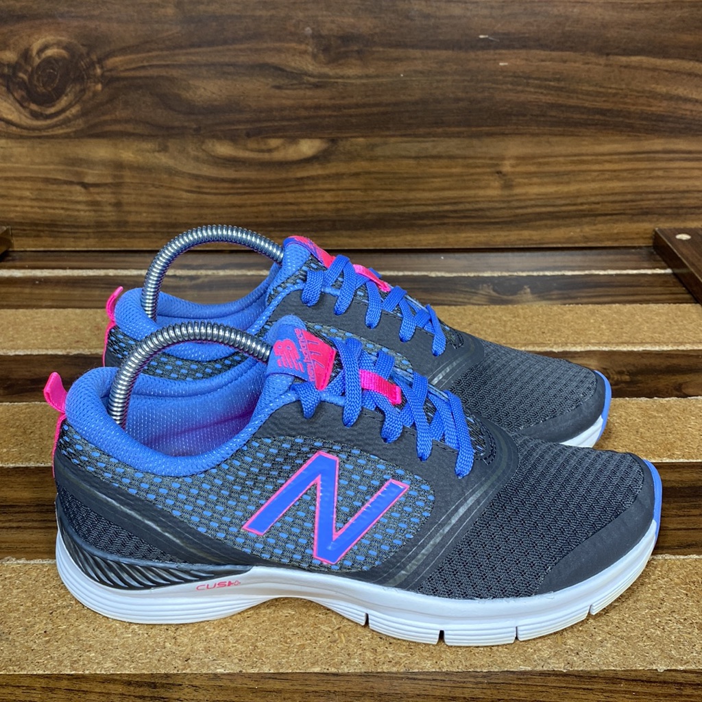 New Balance 711
